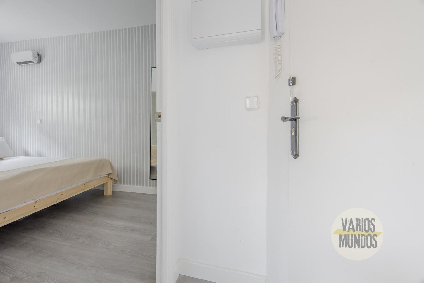 Atico Calle Silva Para 3Pax Con Terraza Esquina Con Gran Via E2 Madrid Dış mekan fotoğraf
